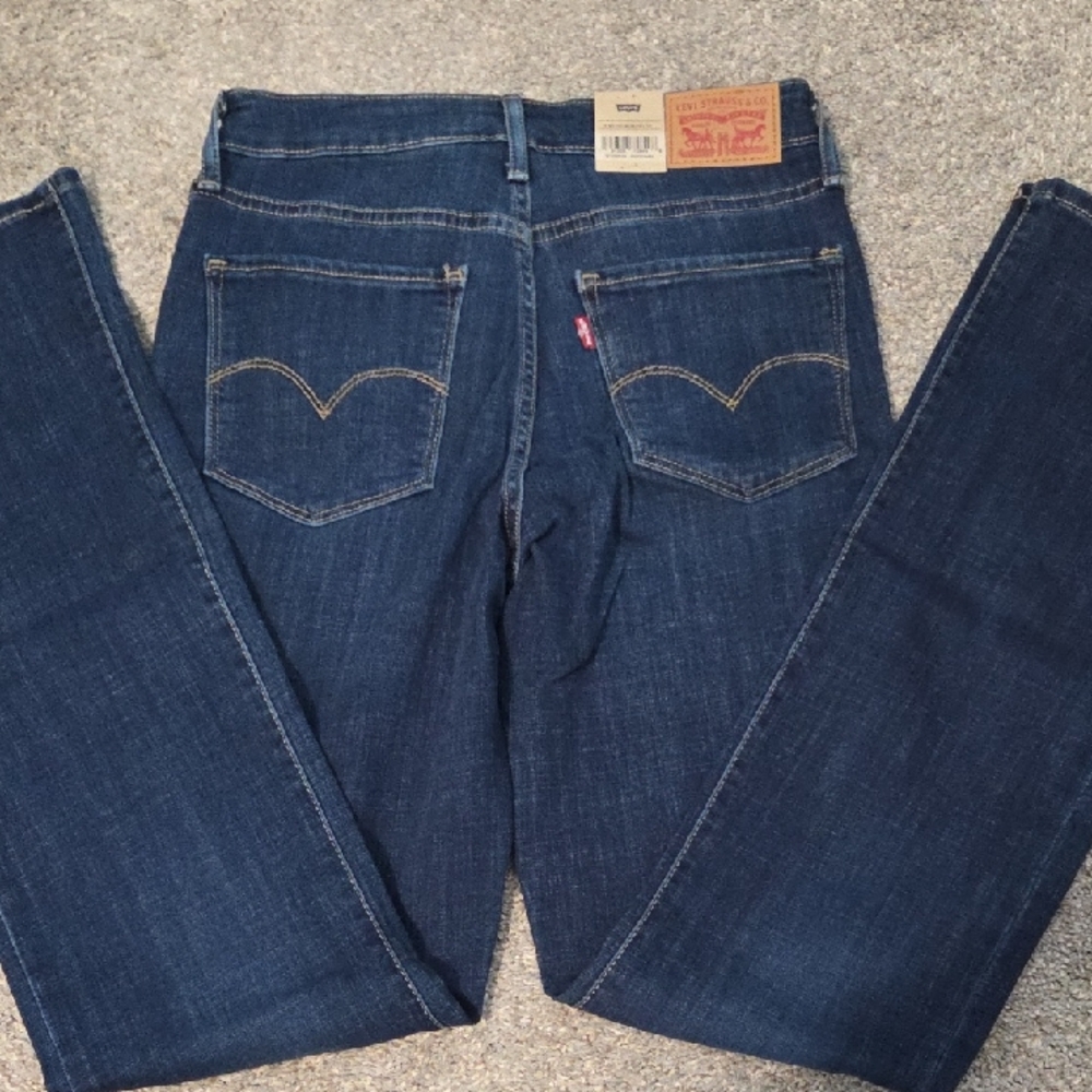 Levi's 725 High Rise Boot Cut Women's Dark Blue Jeans
